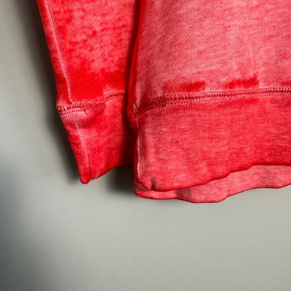 NBA Women's Red Detroit Pistons Retro Logo Long‎ Sleeve Fleece Sweatshirt Small - Picture 2 of 14